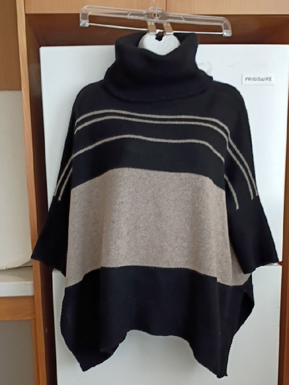 360 Cashmere Turtle Neck Poncho Sweater sz S
